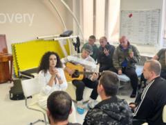 Nastya Kamenskikh was touched by her meeting with the Ukrainian military at the rehabilitation center