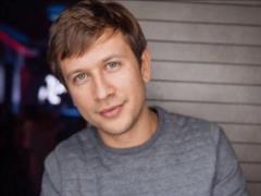 Дмитрий Ступка восхитил праздничными фото с Беверли-Хиллз с новой избранницей и подросшей дочерью