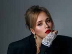 Анна Кошмал о роли в  Скажених сусідах :  Люблю играть неудобных персонажей, которые всем мешают 