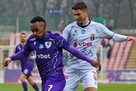 Верес виграв дуель незграбних дій у обороні в ЛНЗ