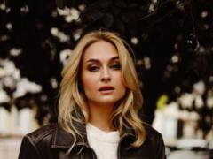 The famous Ukrainian actress started a new romance eight months after the divorce