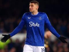 Mykolenko - at the starting warehouse for the match against Chelsea