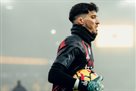 Manchester United is ready to let Bayindir through the game-hour marriage