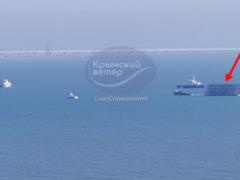 Россияне топят  ежи  в Керченском проливе - соцсети