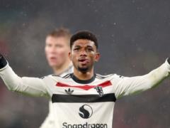 Manchester United extended contract with Diallo