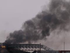 В Энгельсе после атаки дронов четвертые сутки пылает нефтебаза