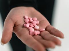 Повышает риск развития болезни Альцгеймера: ученые нашли побочный эффект у снотворного