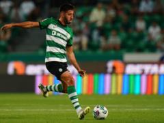 Manchester United held talks with the agent of the Sporting star