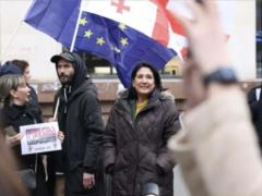 В Грузии началась забастовка из-за отказа властей от евроинтеграции: к акции присоединилась Зурабишвили.