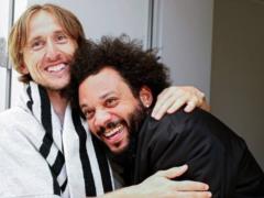 Hugs and a stern look: Marcelo supported Real Madrid in the Copa del Rey match
