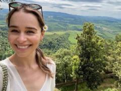Emilia Clarke broke up with her boyfriend