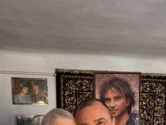 Віктор Павлик приїхав до 84-річної мами та здивував її сюрпризом