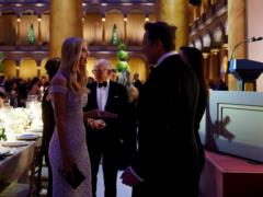 Иванка Трамп появилась в платье Oscar de la Renta: в соцсетях призывают бойкотировать бренд