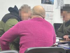 In the Ternopil region, a platoon commander was exposed who gave his subordinate “combat” credits for repairing his daughter’s h