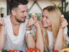 Яку їжу чоловікам слід додати до раціону: продукти, що підтримують сексуальне здоров я