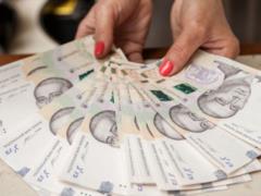 Українцям роздають по 6500 грн  