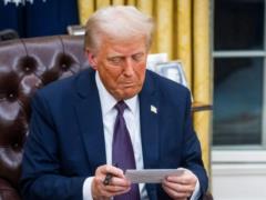 “There are Russian and Chinese submarines everywhere”: Trump explained why the United States needs Greenland