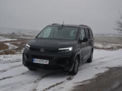 Просторный, практичный, современный: тест-драйв нового Opel Combo