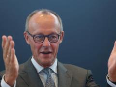 Мерц: Украина должна победить и вернуть свою территорию