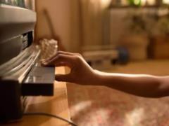The woman found a video from her childhood: as it turned out, at the end, the parents forgot to stop the record