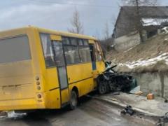 In the Lviv region, a bus crashed into a car: the driver and all passengers died