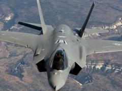 Израильский самолет атаковал подозрительные цели в Газе