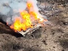 ГУР показало уничтожение фортификаций и техники РФ на фронте