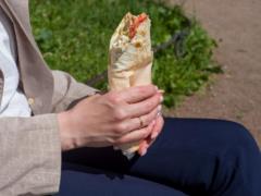 They offered shawarma: in Turkey, a man was disconnected from 234 attempts at suicide