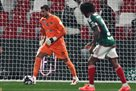 Bushchan by missing three goals in a debut match for al-Shabab