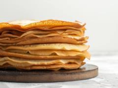 Ideal thin pancakes in hot milk: never break