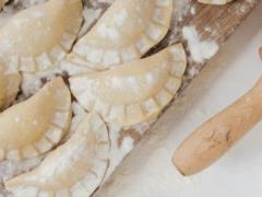 Ideal dough for dumplings: step -by -step recipe and accurate proportions