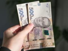 Pensioners can issue almost 1000 UAH of surcharges in February: who and how can do