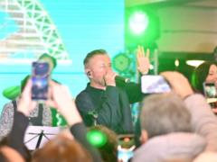 Zhadan presented a new album at the metro station in Kharkov
