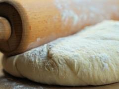 Ідеальне універсальне тісто для будь -яких начинок: як готувати