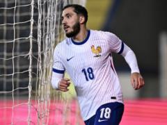 The owner of Lyon explained the decision to preserve the club leader by the fact that they turned to them without respect