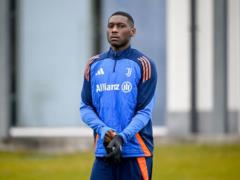 Juventus plans to save the striker, who successfully started in the club