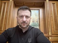 Зеленский поручил разработать программу поддержки внутренних переселенцев