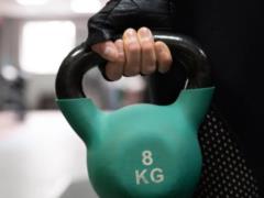 5 exercises with weights that are necessary for weight loss