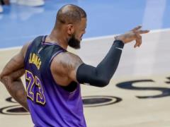 Lebron James repeated the historical achievement of Michael Jordan in NBA