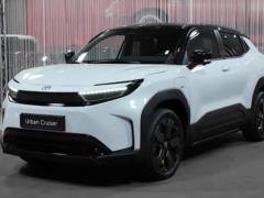 Долгожданный кроссовер Toyota показали в деталях после премьеры.