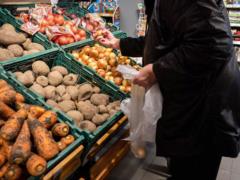 In Ukraine, a popular vegetable from borschtes is rapidly cheaper