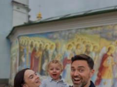 Тимур Мирошниченко вместе с 3-летним сыном попал в больницу поздно вечером