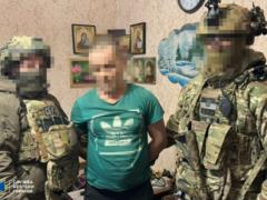 The SBU detained an agent of the Russian Federation who corrected the air strikes in Slavyansk