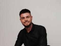 Известный украинский певец Целип шокировал, как ему предлагали интим за деньги