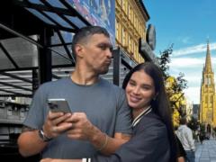 Дружина Олександра Усика привітала боксера в день закоханих