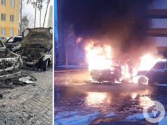Под Киевом во дворе ЖК сгорели три автомобиля: делом занялась полиция. Фото и видео