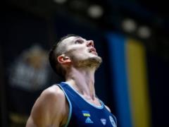 The player of the Ukrainian national team was removed from the train and sent to TCC