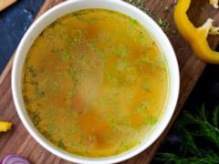 Из какой части курицы получится самый вкусный и прозрачный бульон: делимся секретами приготовления