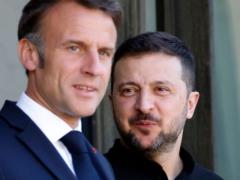 Zelensky discussed a summit with Macron in Paris