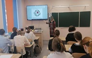 В РФ школьники поздравили военных рисунками с эмблемами ССО ВСУ